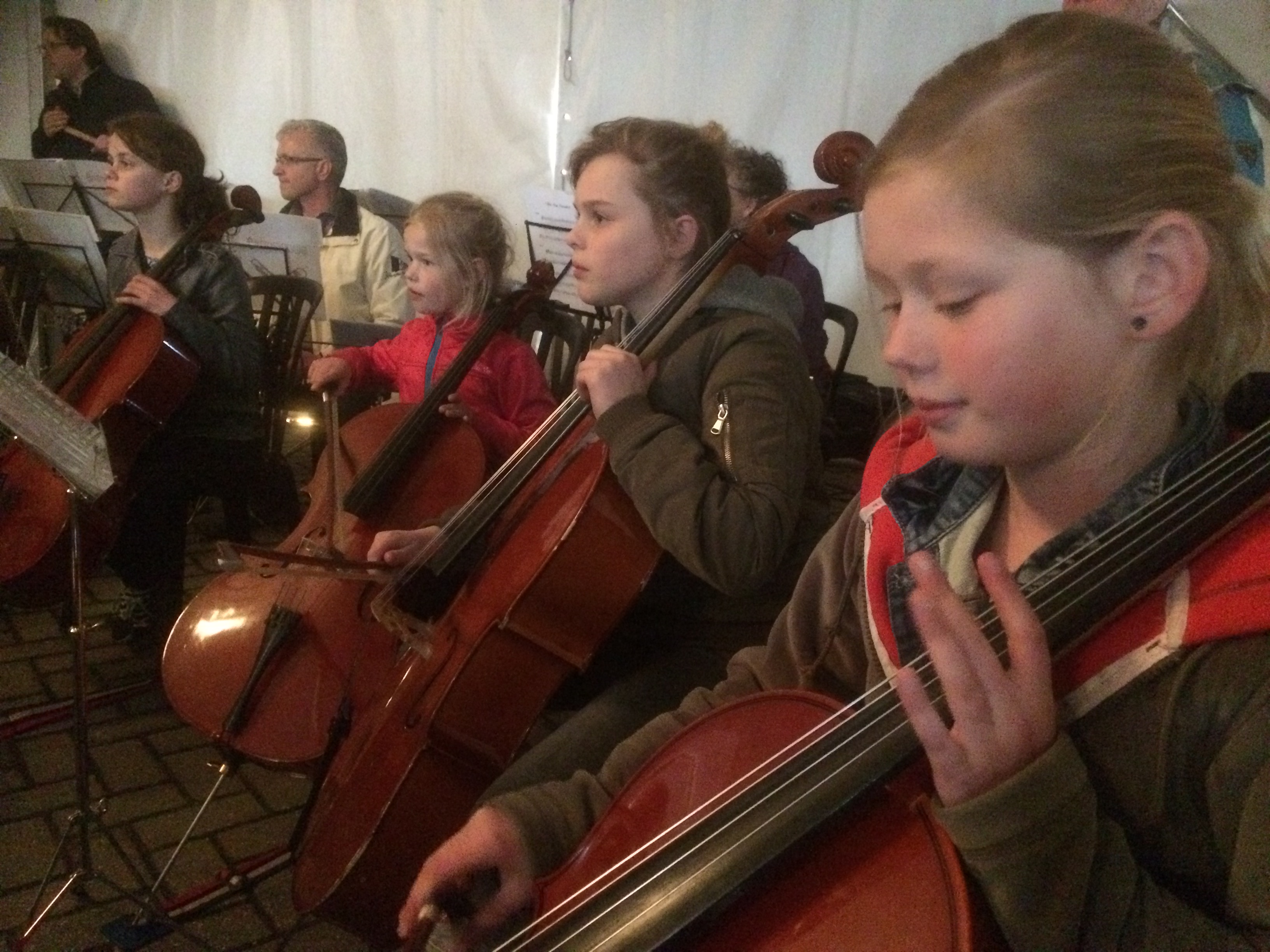 Feestorkest op eindfeest Veldtocht
